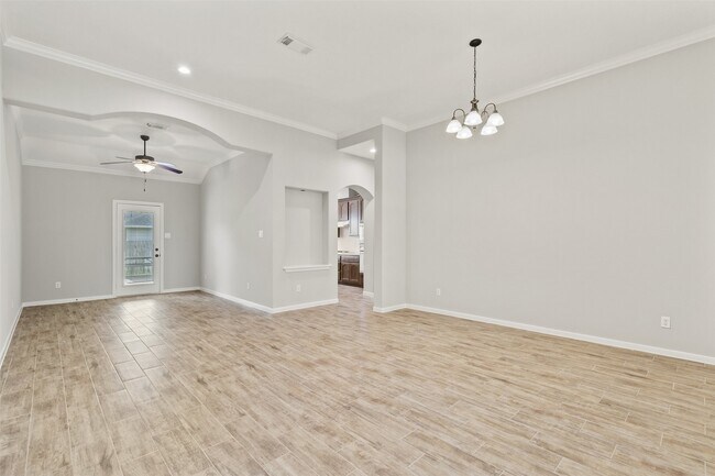 Photo - 521 Ironwood Forest Dr