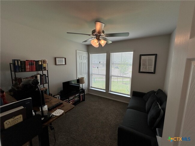 Photo - 2517 Corradino St