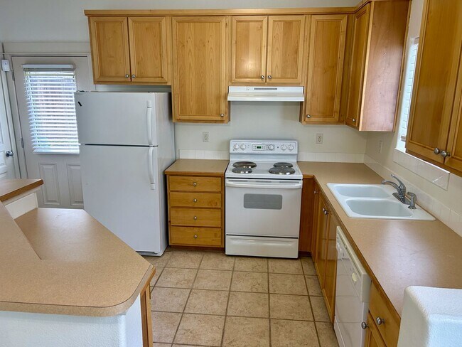 Photo - Spacious 2-Bedroom, 2-Bath Townhome with Primary Suite in Happy Valley