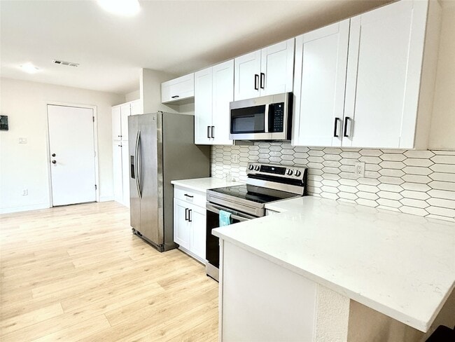 Photo - 4243 Timberglen Rd