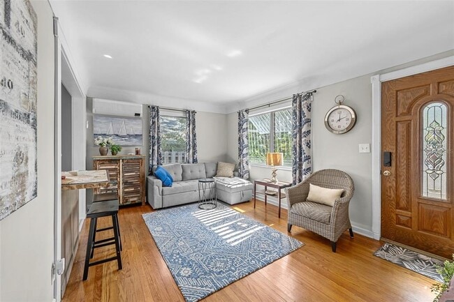 Photo - 4921 24th Ave S