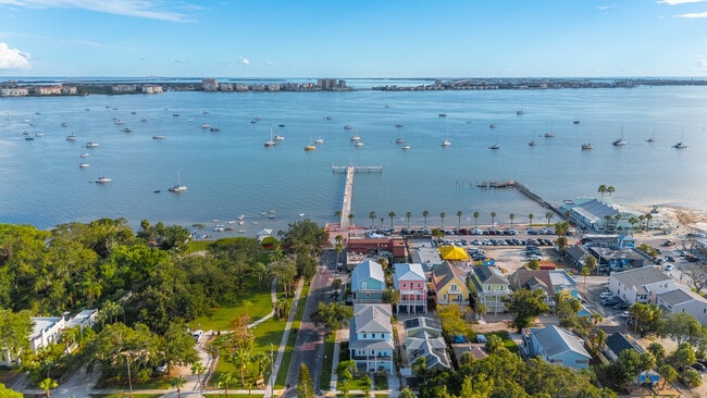 Photo - 2402 52nd St S