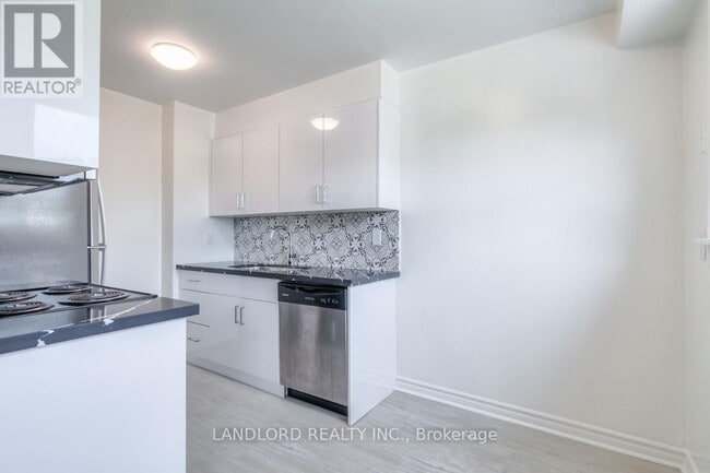 Photo - 2830 Midland Ave