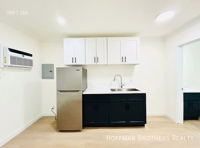 Photo - 1832 Bundy Dr Unit 9A