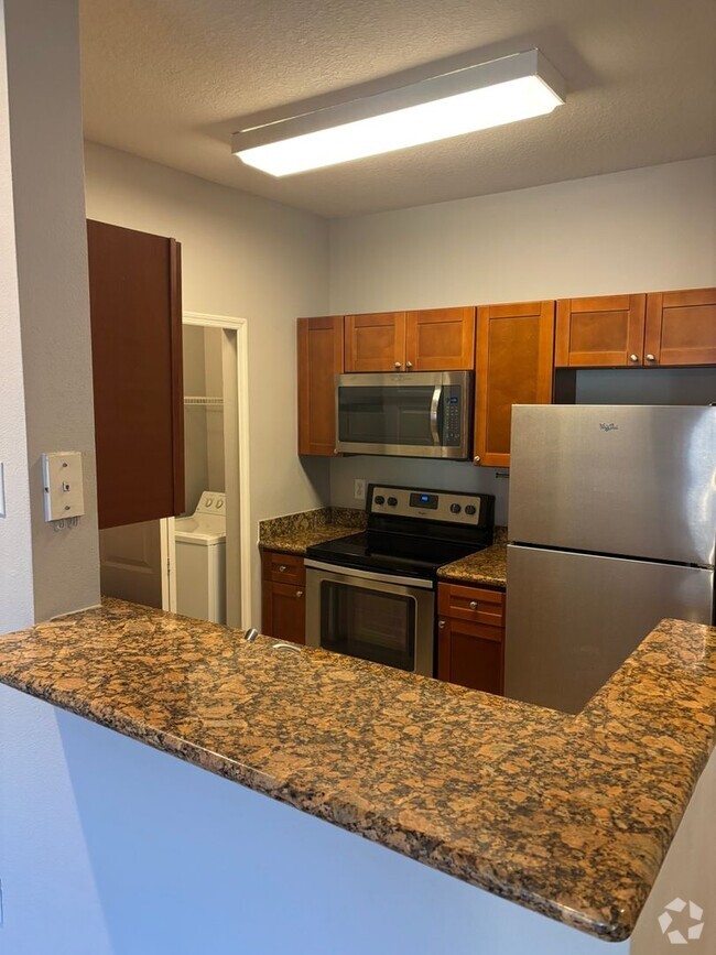 Building Photo - Premier 1BR Condo in Heart of Tampa