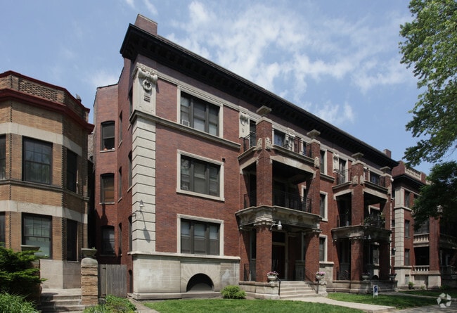 Building Photo - 5474-5480 S. Hyde Park Boulevard