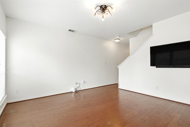 Photo - 8904 Clovermist Dr