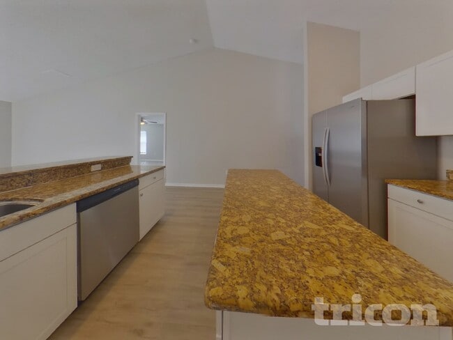 Photo - 1044 Darlington Ct