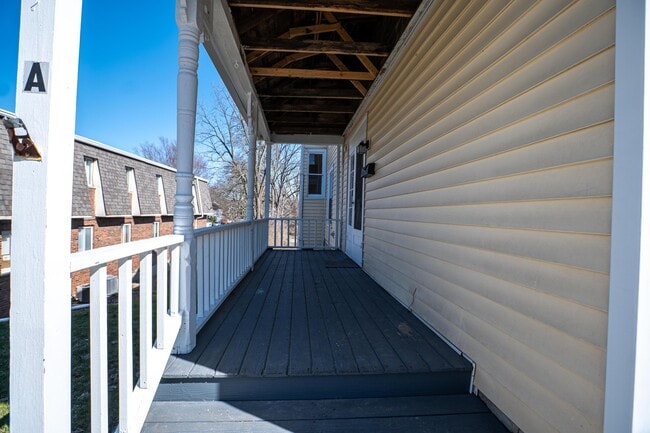 Photo - 166 N Sandusky St Unit A