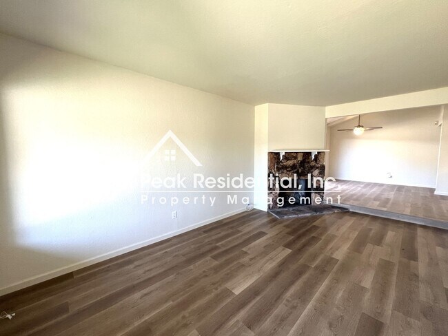 Photo - Updated 2bd/1ba Duplex In The Arden Area