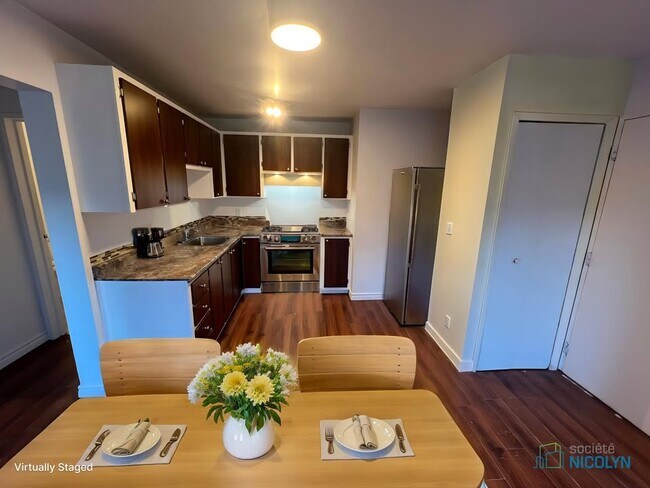 16 Rue de Boucherville Unit 4