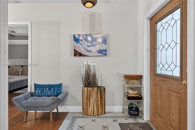 Photo - 542 N Cypress Dr