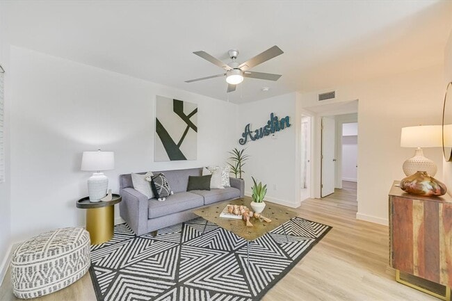 Photo - 3703 Harmon Ave Unit 206
