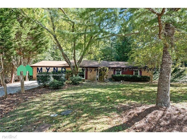 3 br, 2 bath House - 122 Cross Gate Dr - 3 br, 2 bath House - 122 Cross Gate Dr