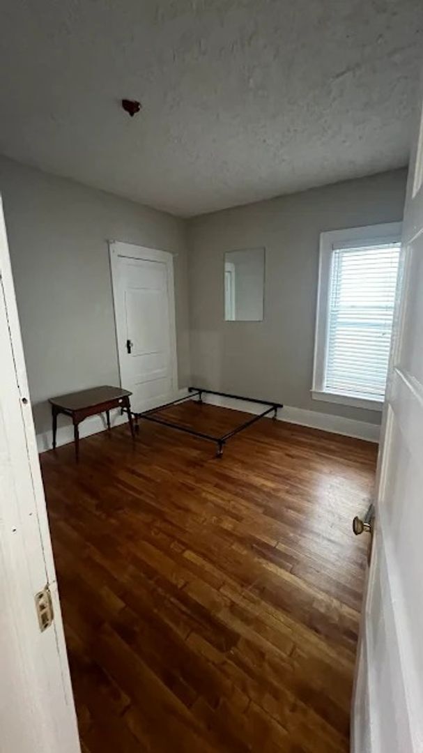 Photo - 825-827 Westcott Street Unit 825 Westcott (lower)