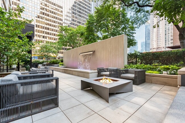 Columbus Plaza