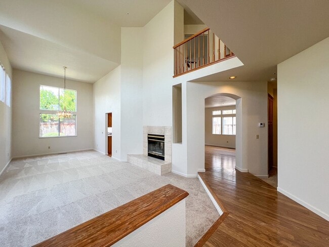 Photo - 2172 Camenson St