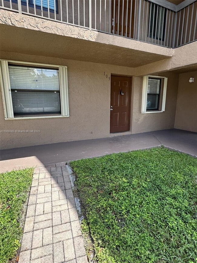 Photo - 10003 Winding Lake Rd Unidad 103 Rental