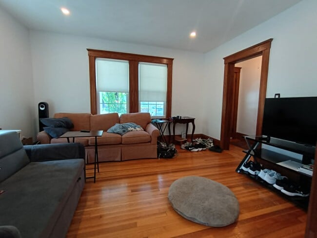 Photo - 26 Leonard St