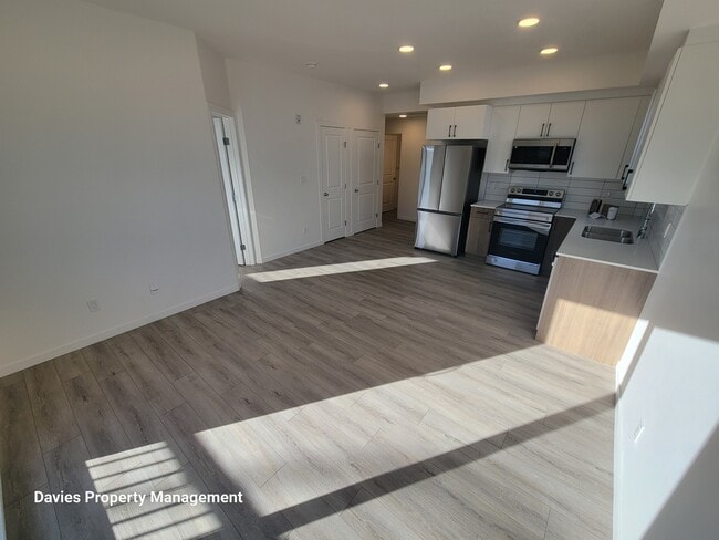 Photo - 9207-9228 228 St NW