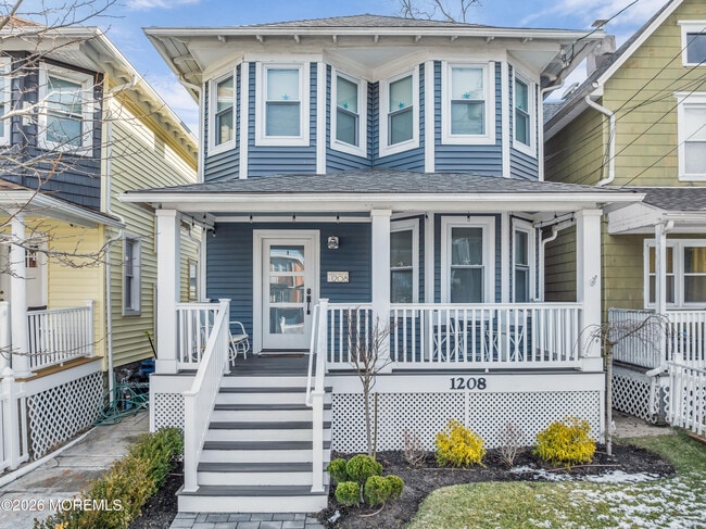 Building Photo - 1208 Bond St