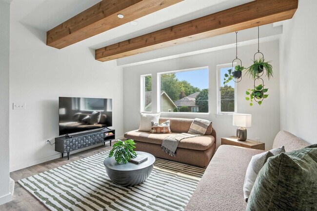 Photo - 925 NE 23rd Ave Unit ID1309877P