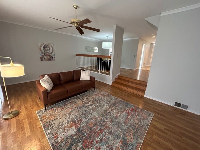 Photo - 1 Gardenwood Ct Casa Adosada