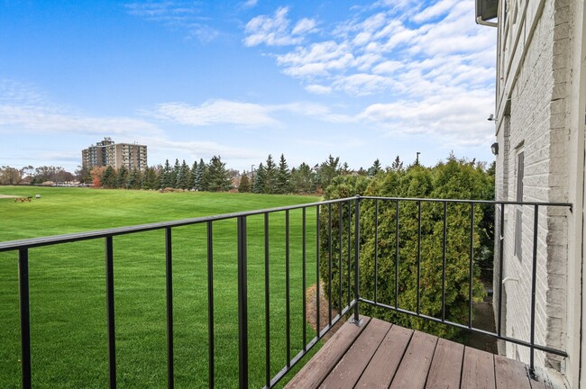 Park On Canal Apartments - Clinton Twp, MI