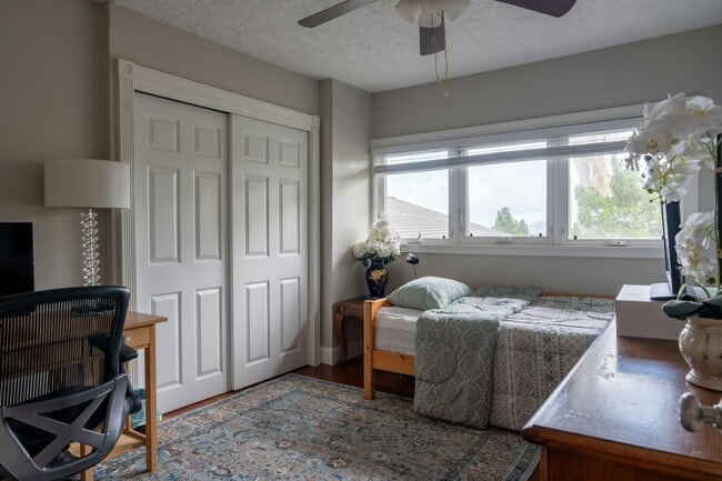 Photo - 1319 Maleko St
