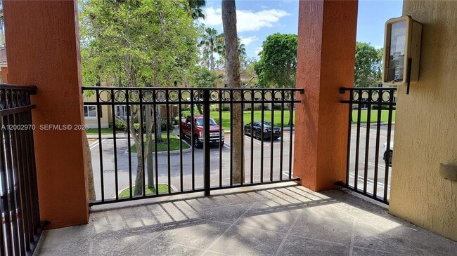 Photo - 985 NE 34th Ave Unit 204