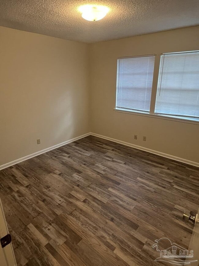 Photo - 4050 Claiborne Cir