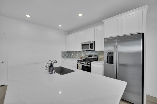 Photo - 4000 Richmar Butte Ave