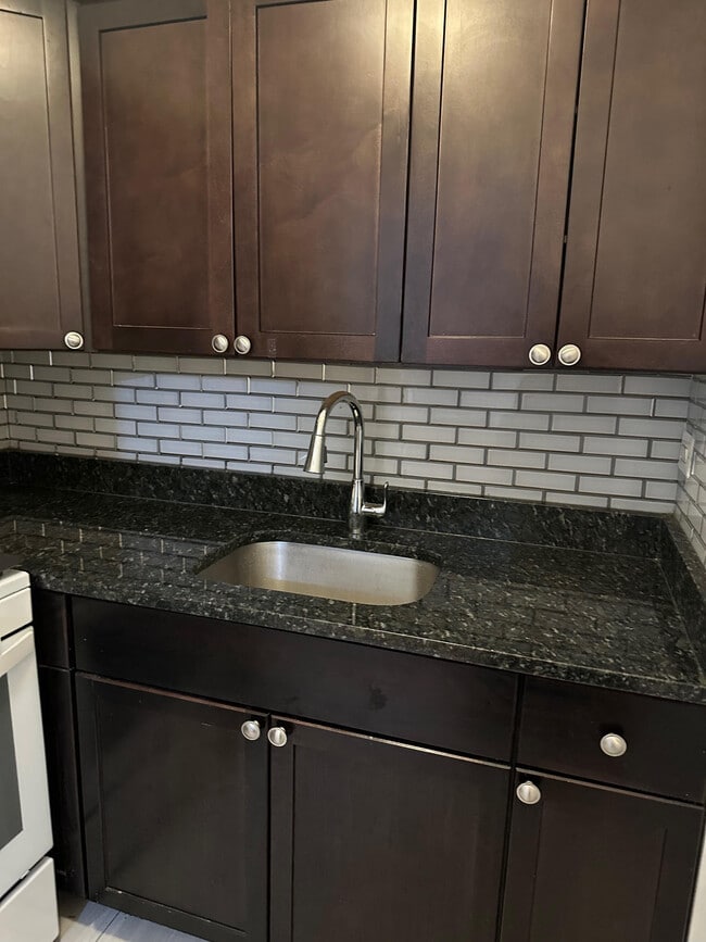 Photo - 6800 N Sheridan Rd Condo Unit ONE BED