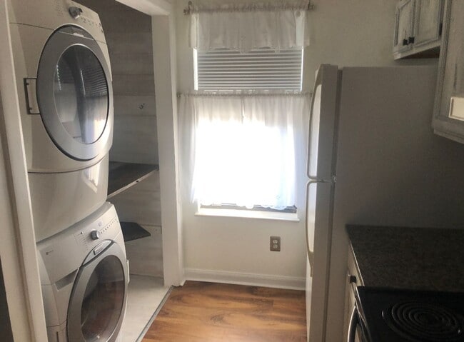 Photo - 2BR/ 1.5BA Townhouse in Bearden w/ 1 car garage