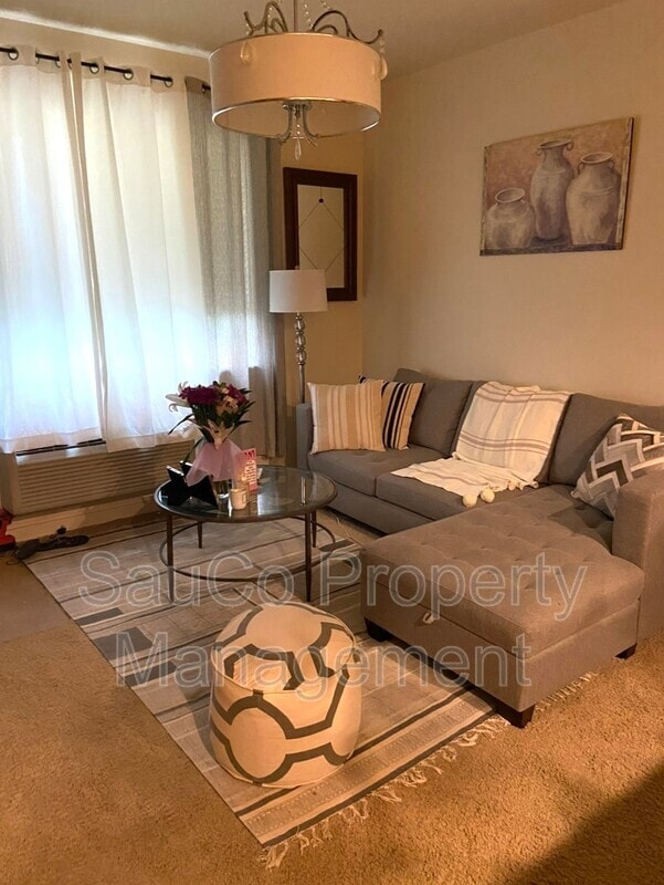 Photo - 8078 NE Miriam Way