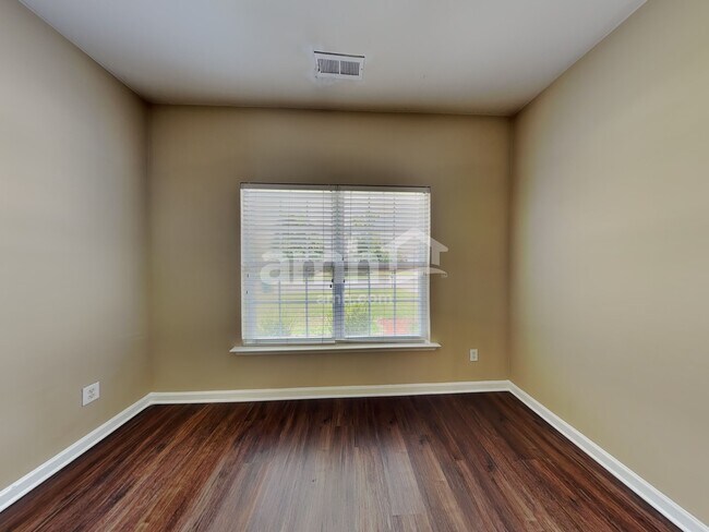 Photo - 2601 Framer Ln