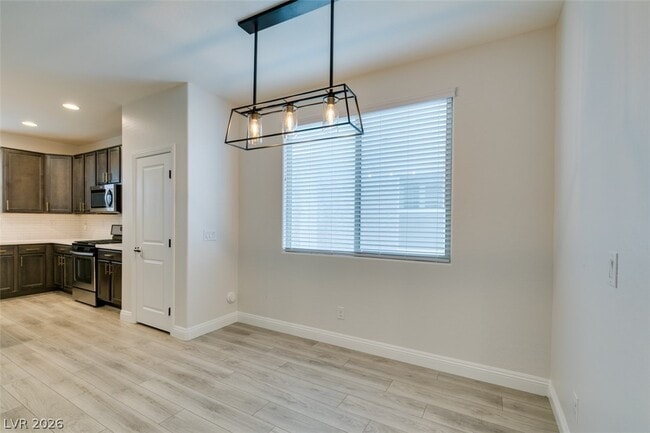 Photo - 6633 Autumn Breeze St