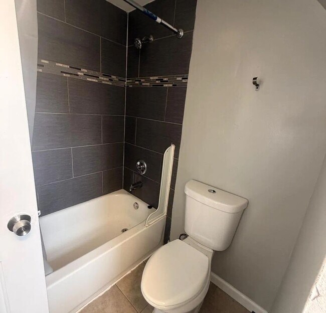 Photo - 463-465 Connecticut Avenue, #3 Unit #3