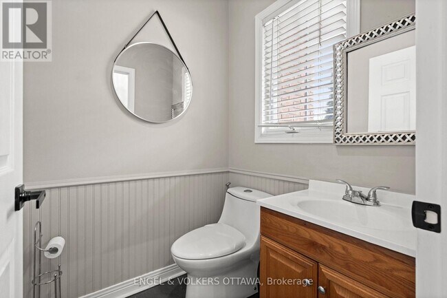 Photo - 37 Laumann Ct