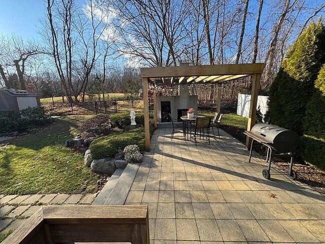 Photo - 83 Whiting St