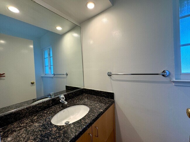 Photo - 1956 Parrott Dr