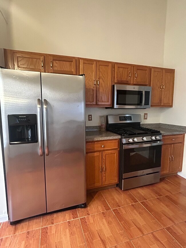 Photo - 65 Waters Edge Way