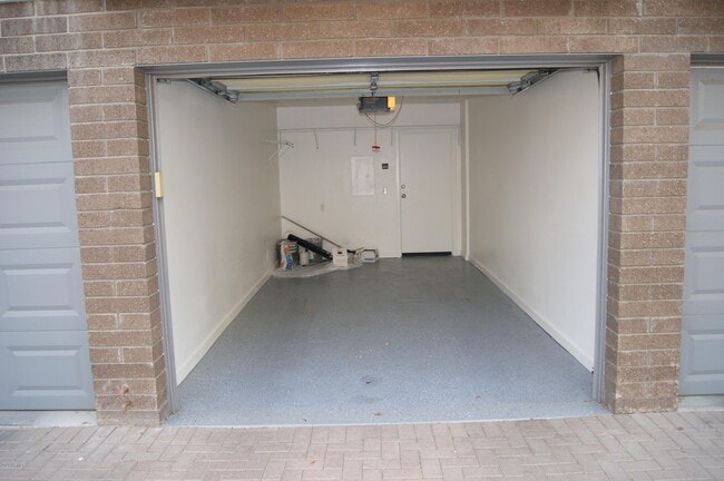Photo - 3633 N 3rd Ave