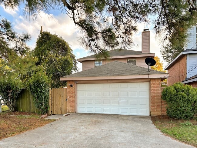 Building Photo - 1111 Baker Dr