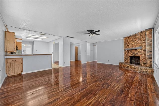 Photo - 210 Nettletree St