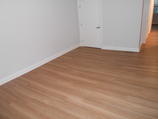 Photo - 50 Greenhouse Rd Unit 42B