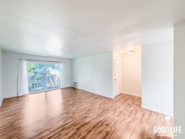 Photo - SD: Bright 2BD/2BA Condo in La Mesa with Community Pool, Private Balcony & In-Unit Laundry