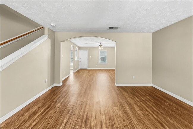 5010 Deer Path Dr