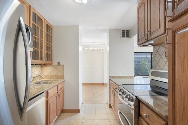 Photo - 1169 S Plymouth Ct Unit 301