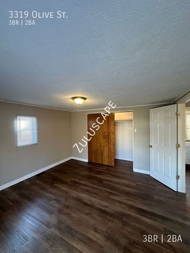 Photo - 3319 Olive St